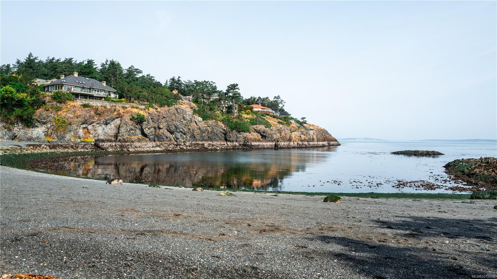 2059 Saltair Pl, Saanich, BC