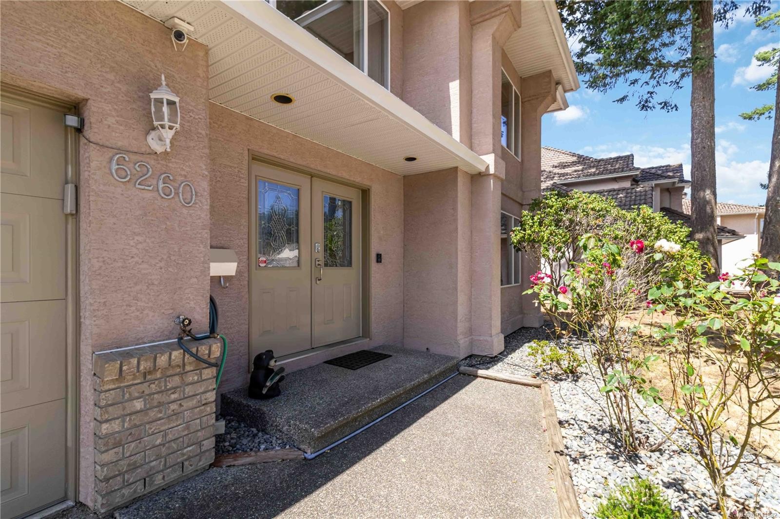 6260 Elaine Way, Central Saanich, BC