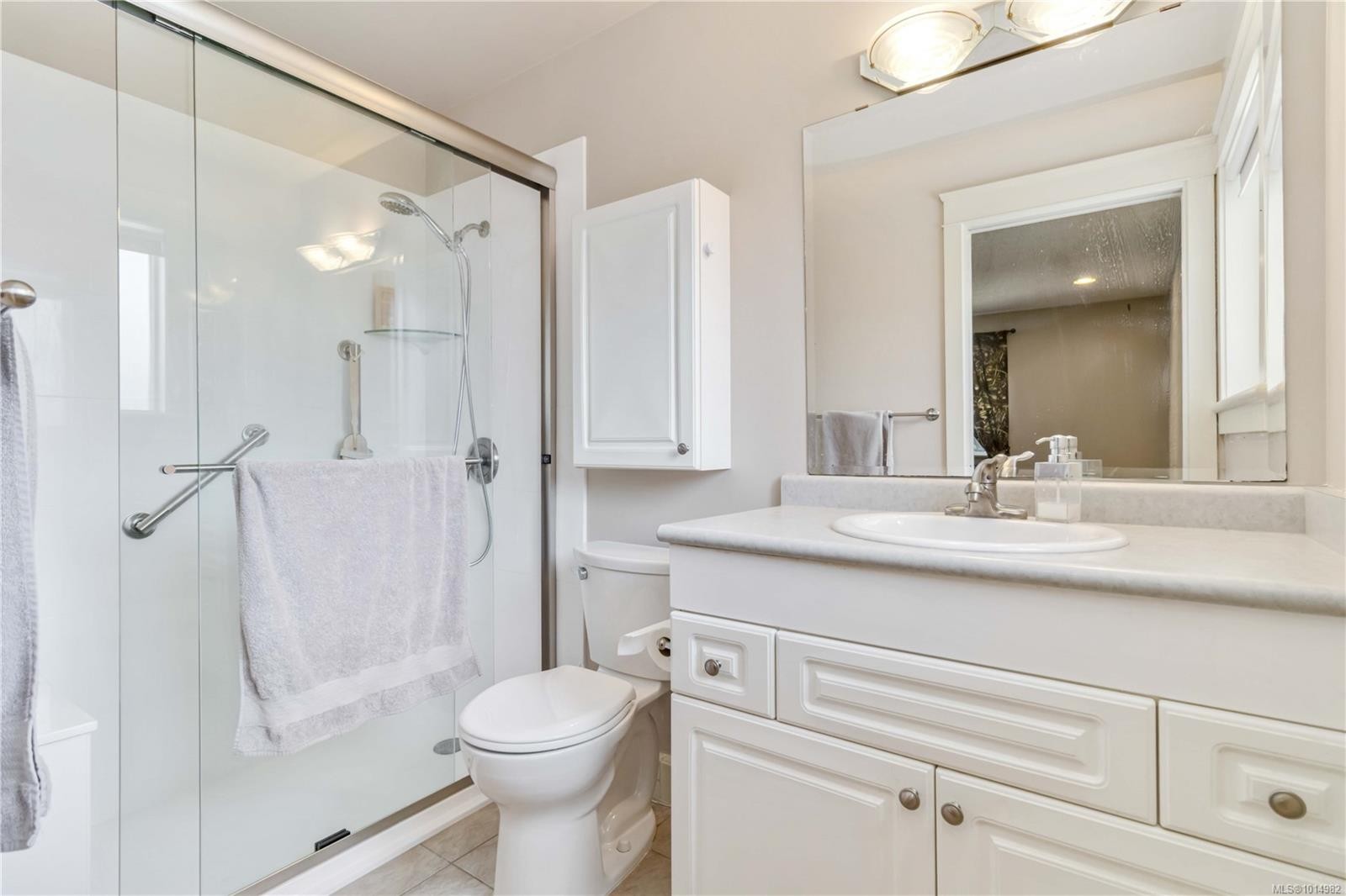 6260 Elaine Way, Central Saanich, BC