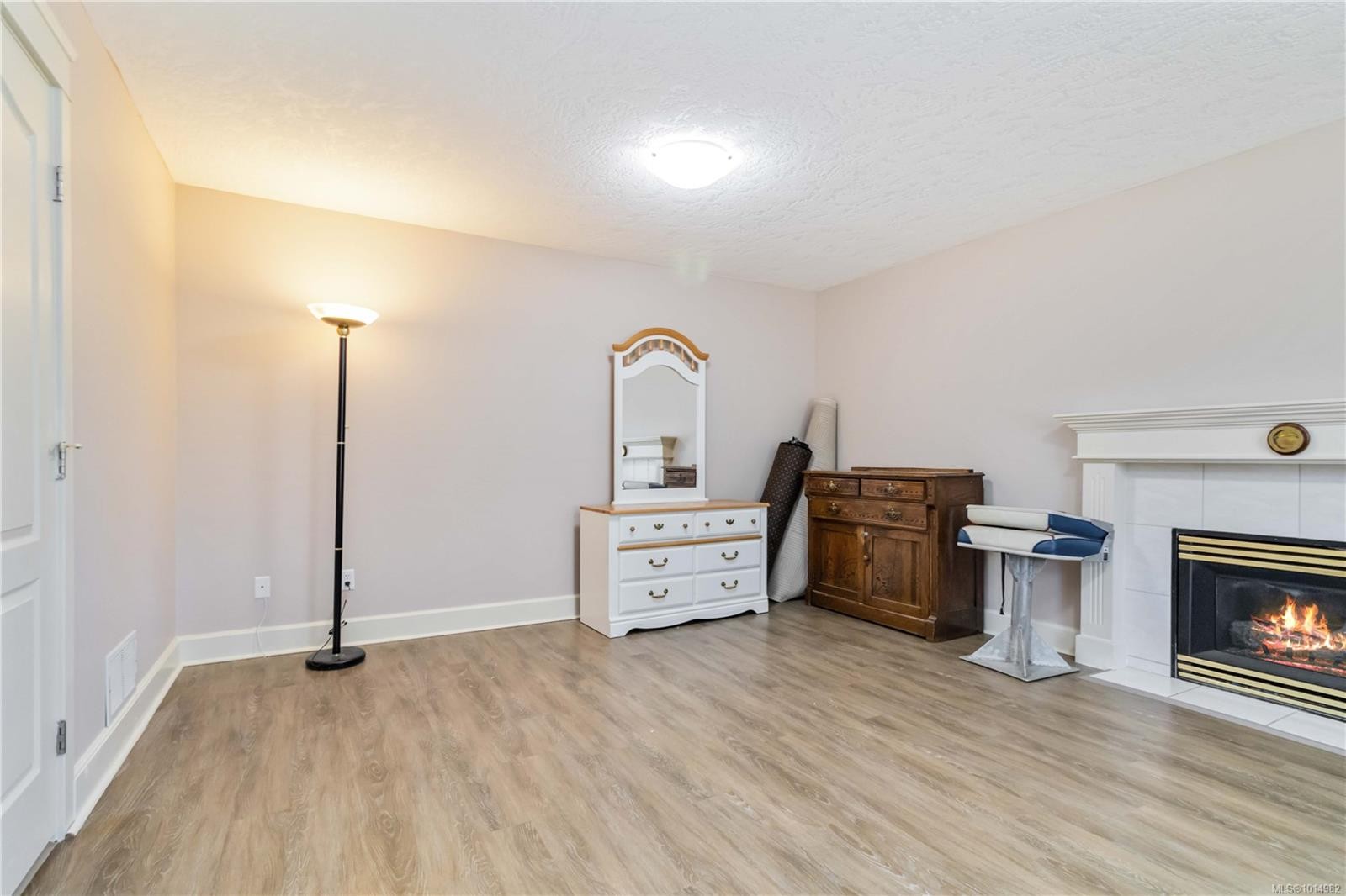 6260 Elaine Way, Central Saanich, BC