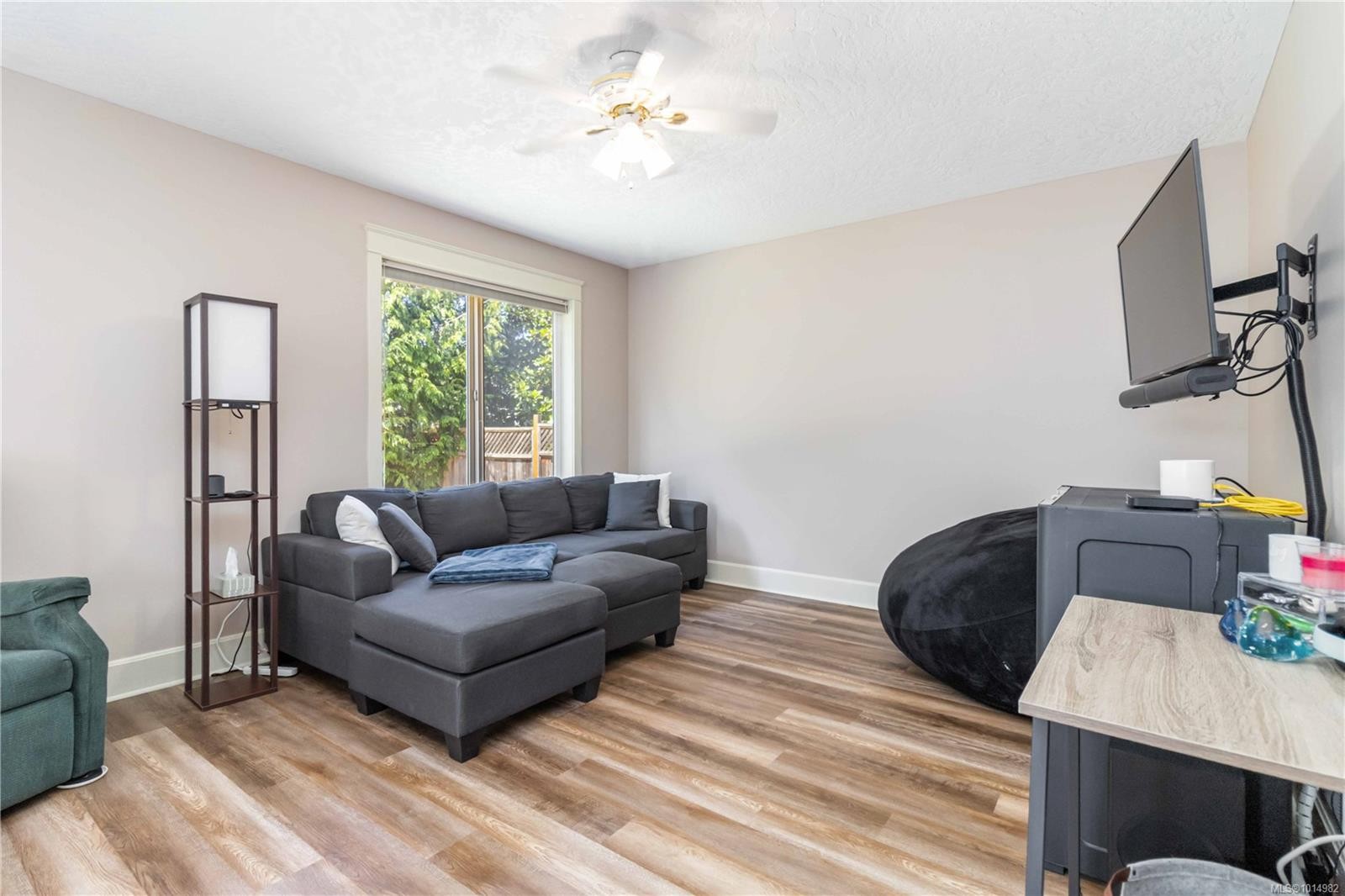 6260 Elaine Way, Central Saanich, BC