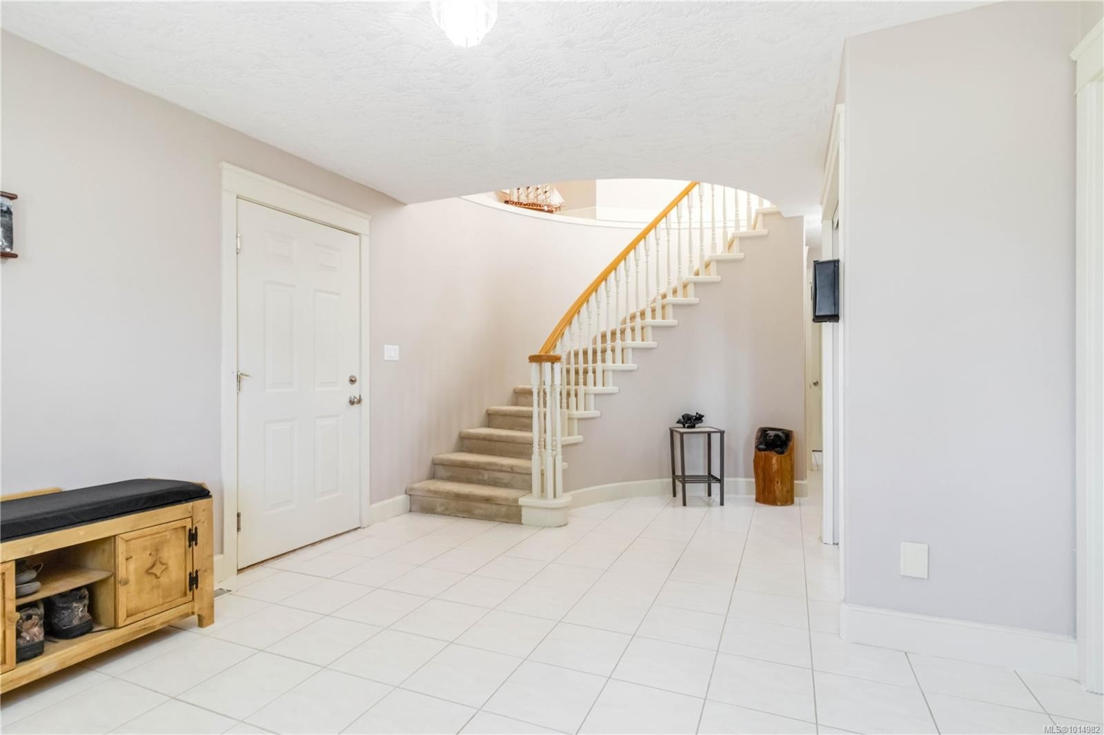 6260 Elaine Way, Central Saanich, BC