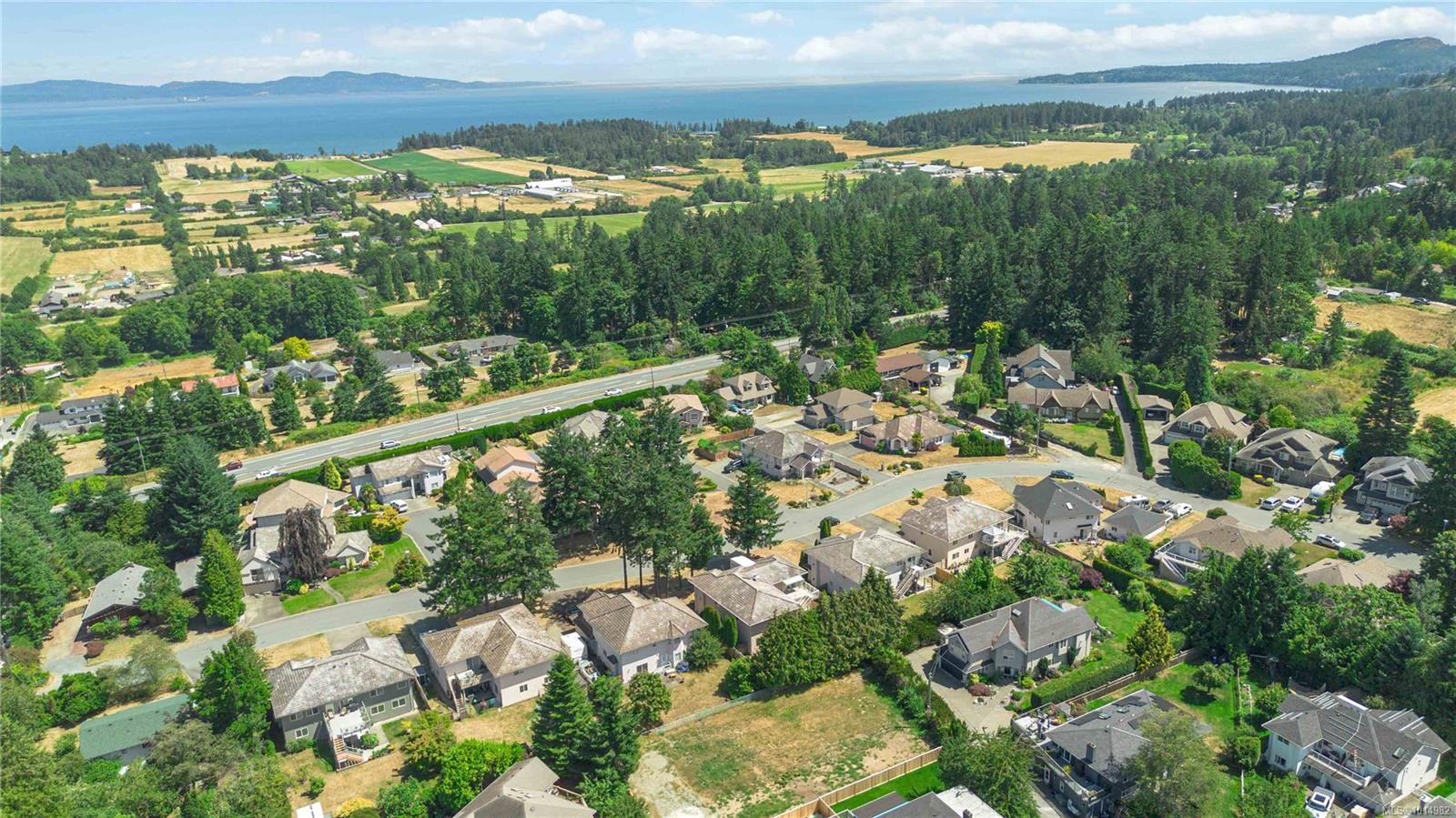 6260 Elaine Way, Central Saanich, BC