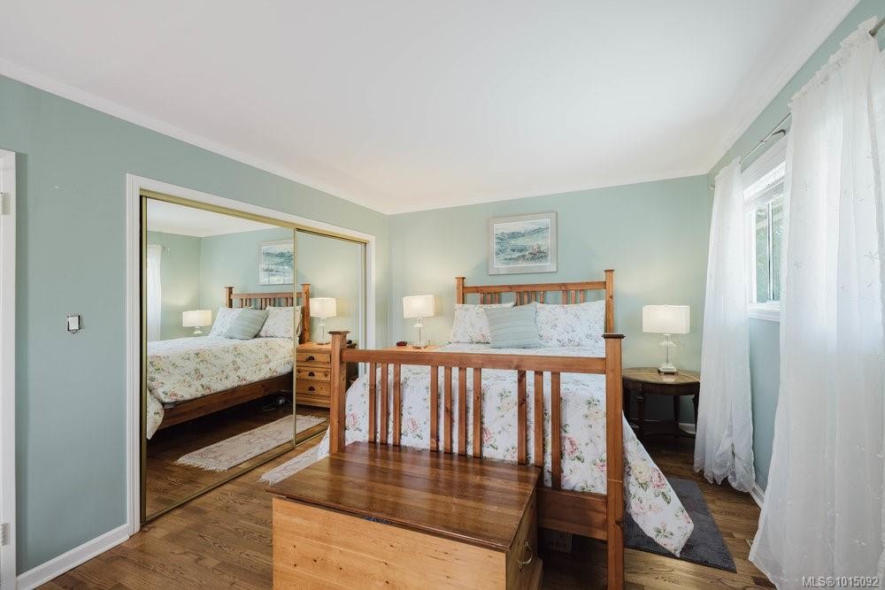 997 Karen Cres, Saanich, BC