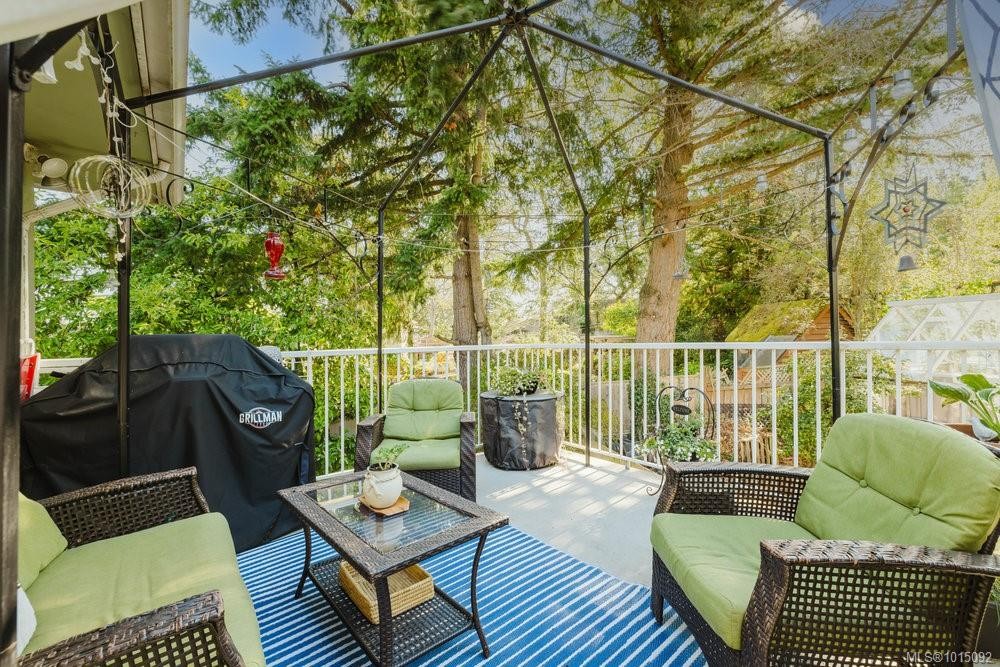 997 Karen Cres, Saanich, BC