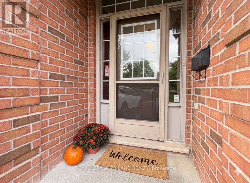 7 - 10 Cadeau Terrace, London South (South A), ON - With Exterior