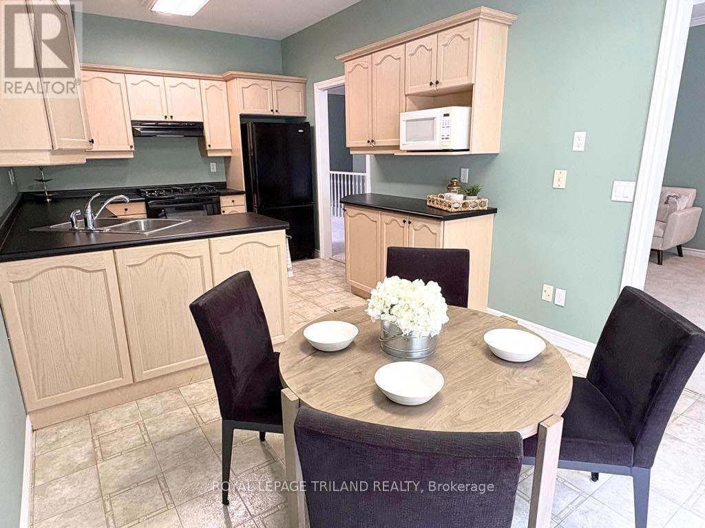 7 - 10 Cadeau Terrace, London South (South A), ON - Indoor