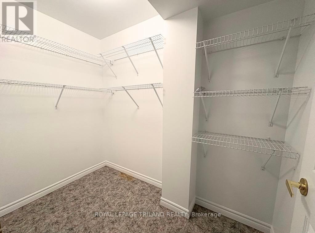 7 - 10 Cadeau Terrace, London South (South A), ON - Indoor With Storage