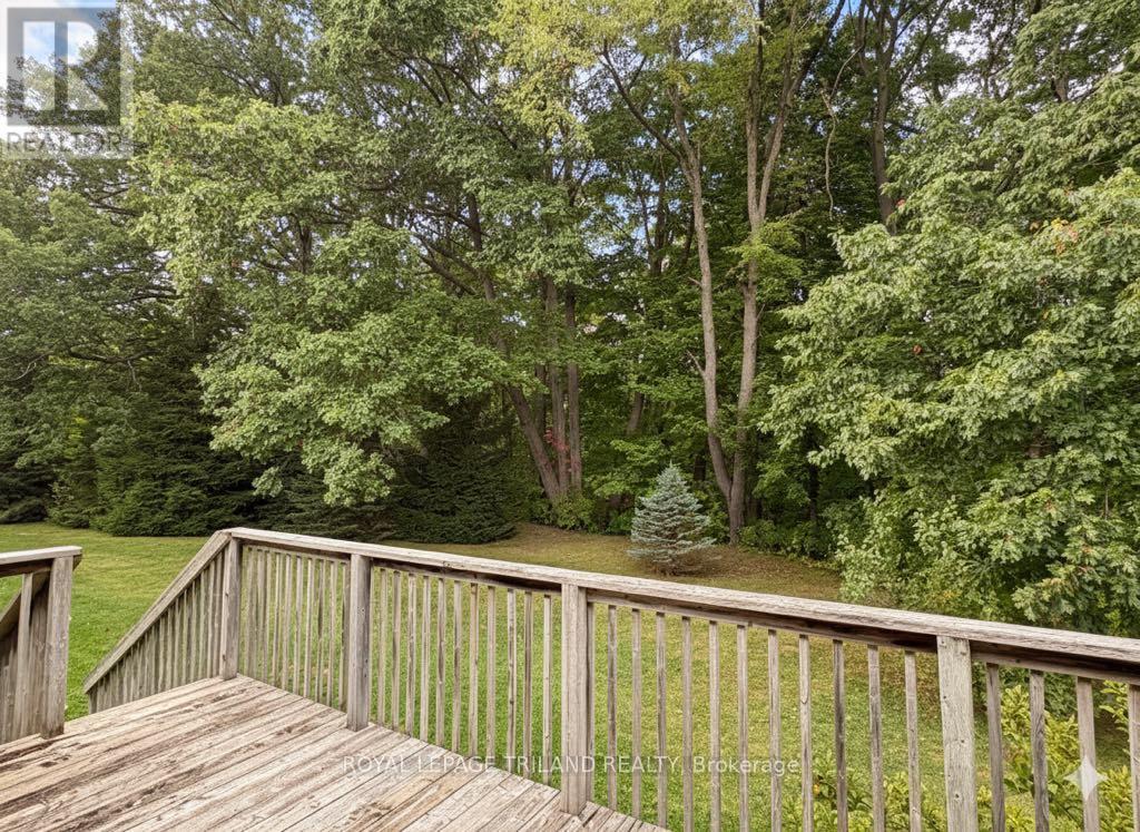 7 - 10 Cadeau Terrace, London South (South A), ON - Outdoor