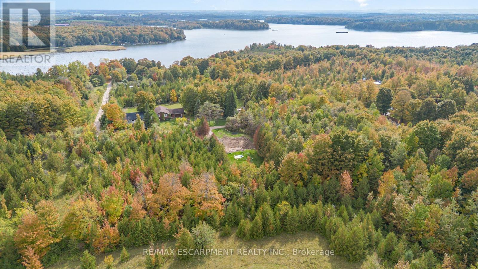 135 Sir Williams Lane, Grey Highlands, ON