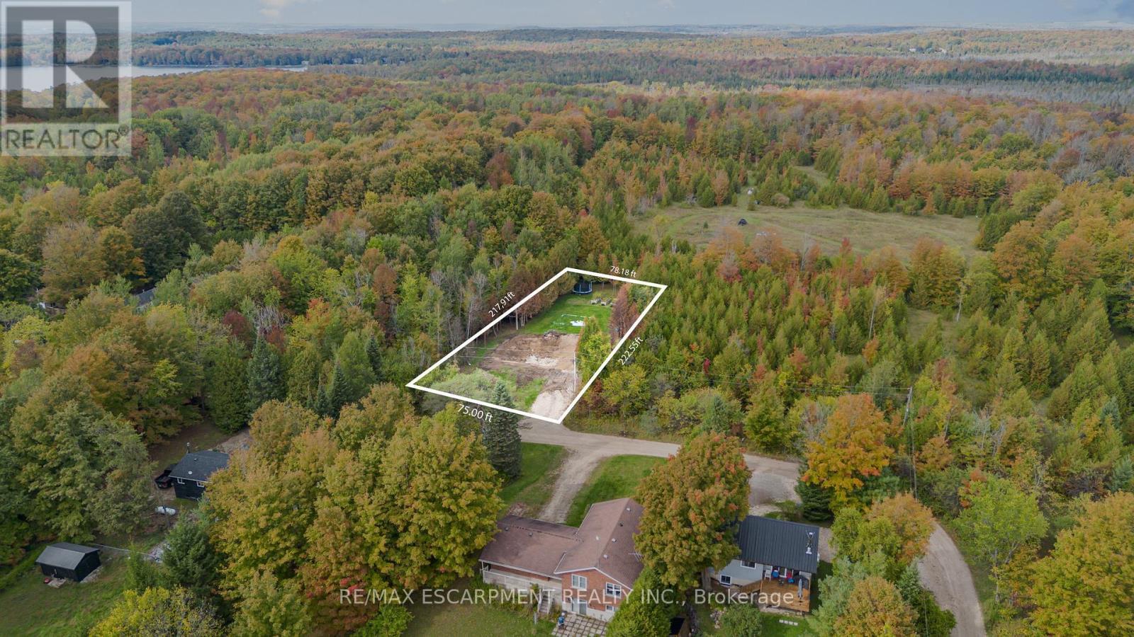 135 Sir Williams Lane, Grey Highlands, ON