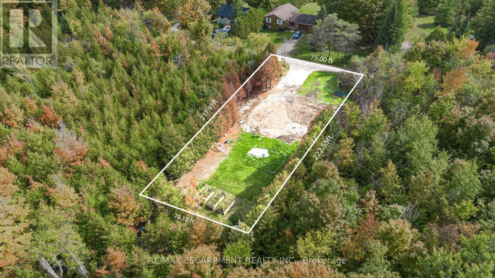 135 Sir Williams Lane, Grey Highlands, ON