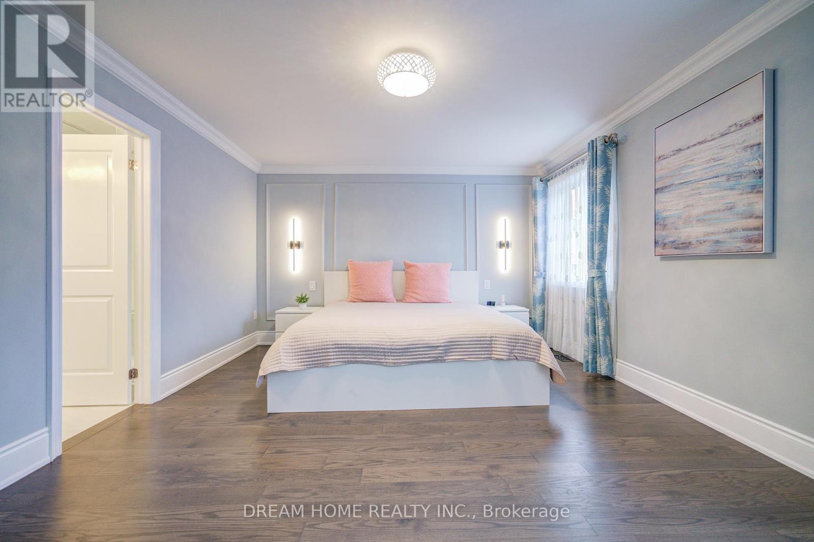 41 Mynden Way, Newmarket, ON - Indoor Photo Showing Bedroom