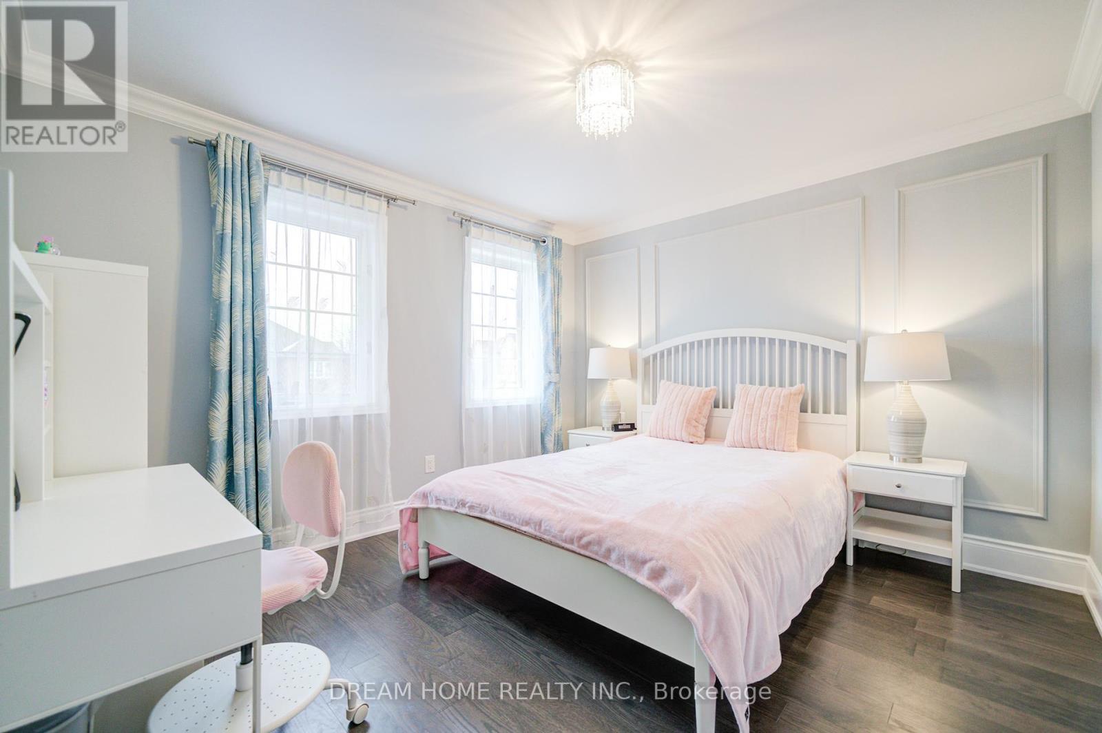 41 Mynden Way, Newmarket, ON - Indoor Photo Showing Bedroom