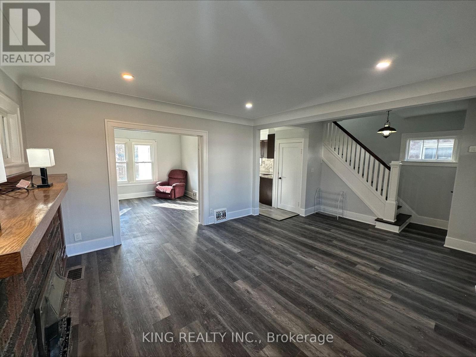 Main - 1243 Bruce Avenue, Windsor, ON - Indoor