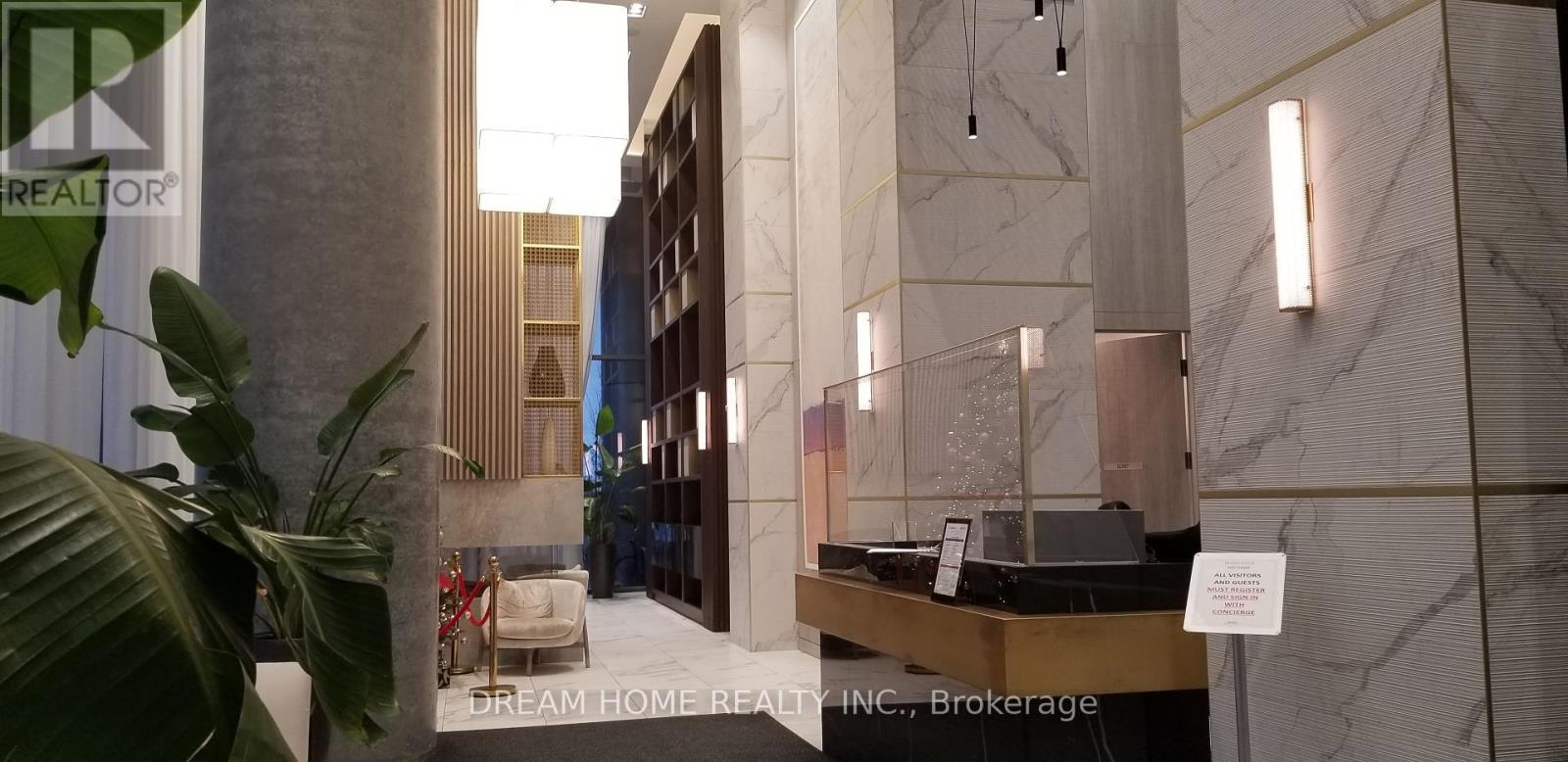 2108 - 950 Portage Parkway, Vaughan, ON - Indoor