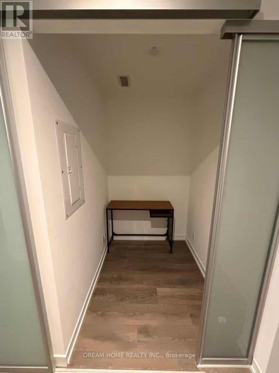 2108 - 950 Portage Parkway, Vaughan, ON - Indoor Photo Showing Other Room