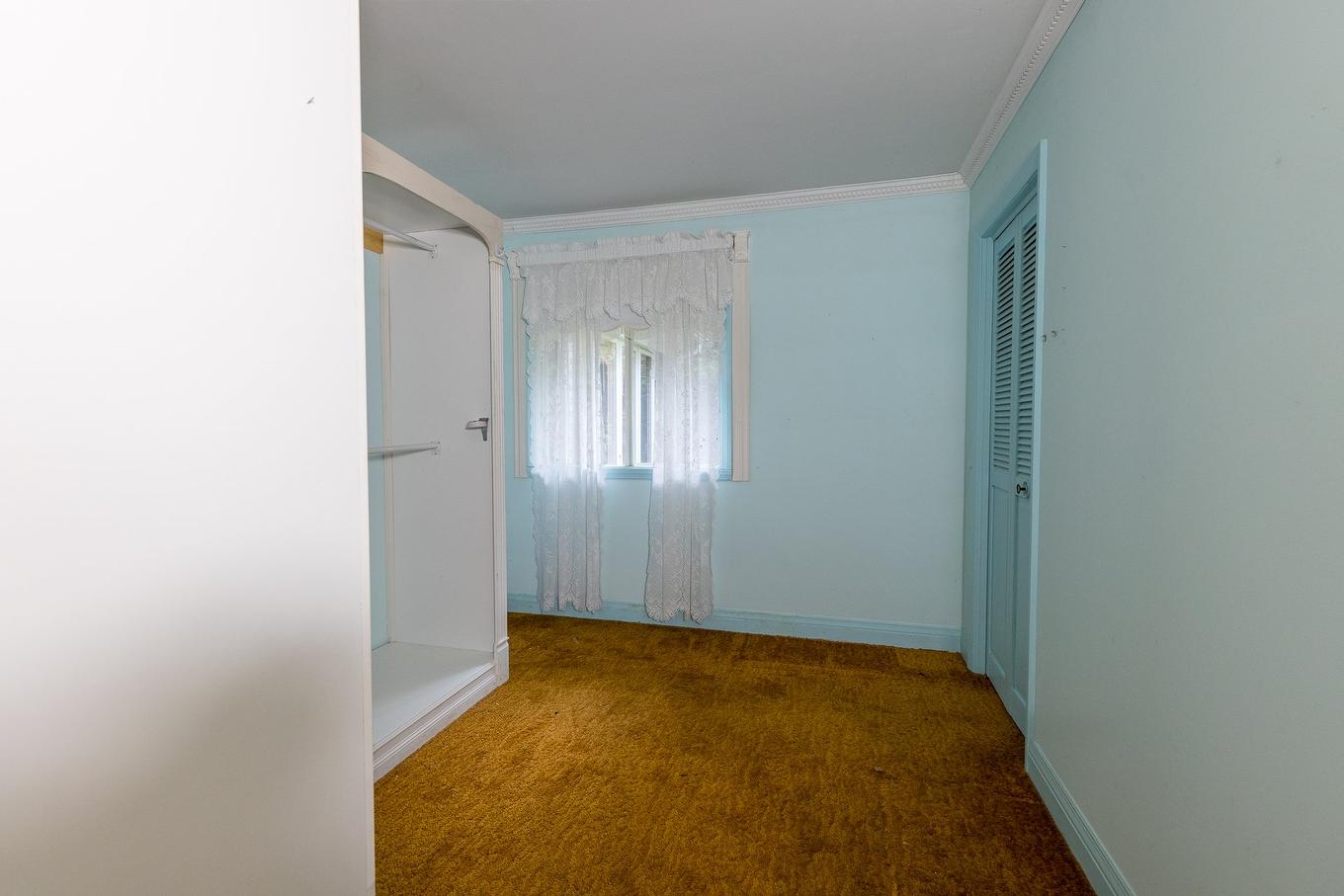 Chambre à coucher - 15 Rue Lynch, Lac-Brome, QC - Indoor Photo Showing Other Room