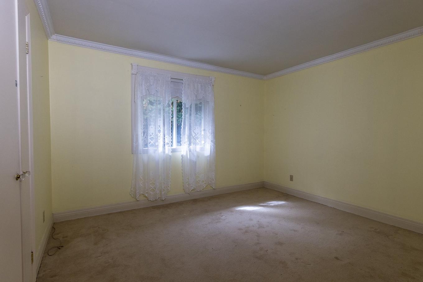 Chambre à coucher - 15 Rue Lynch, Lac-Brome, QC - Indoor Photo Showing Other Room