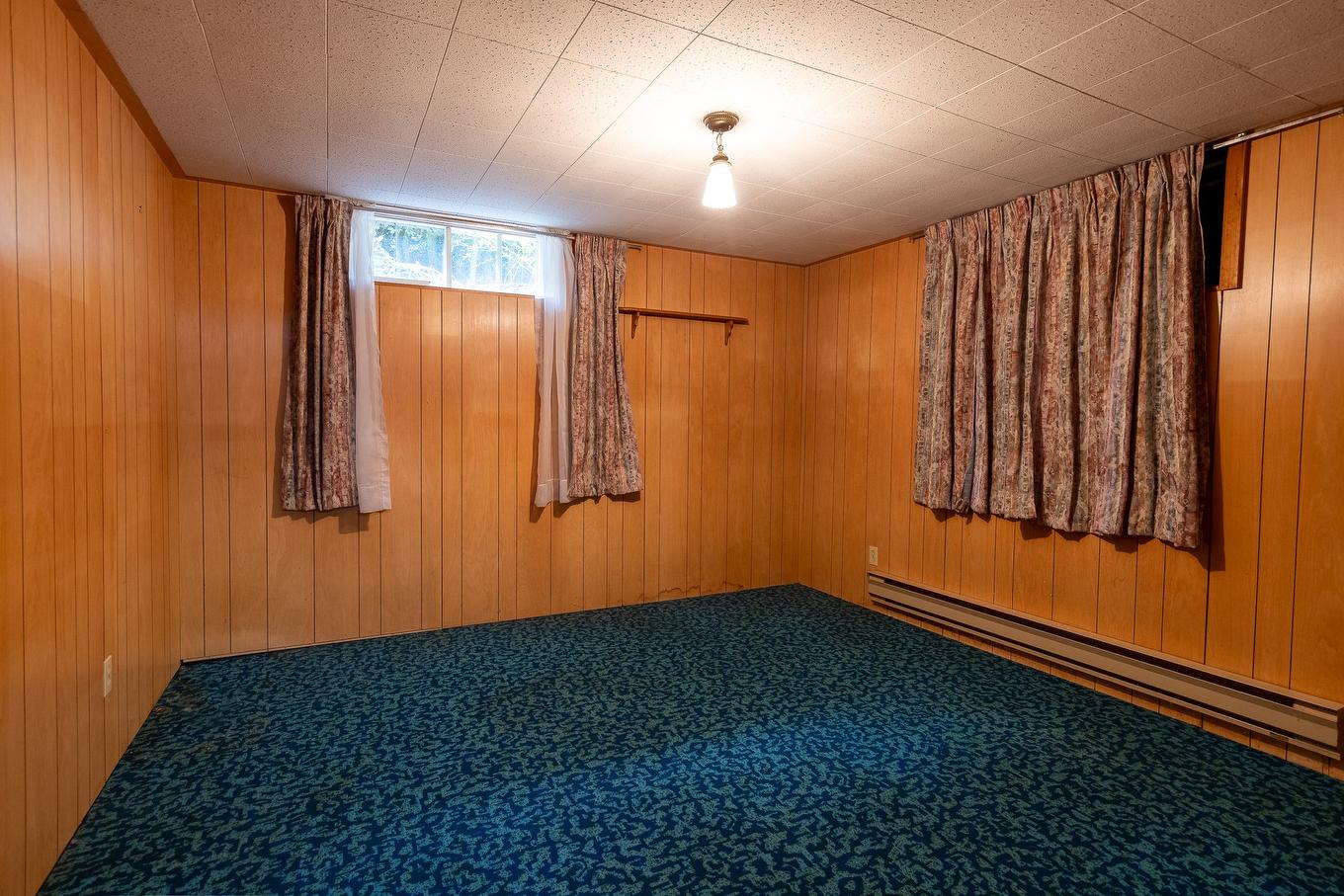 Chambre à coucher - 15 Rue Lynch, Lac-Brome, QC - Indoor Photo Showing Other Room