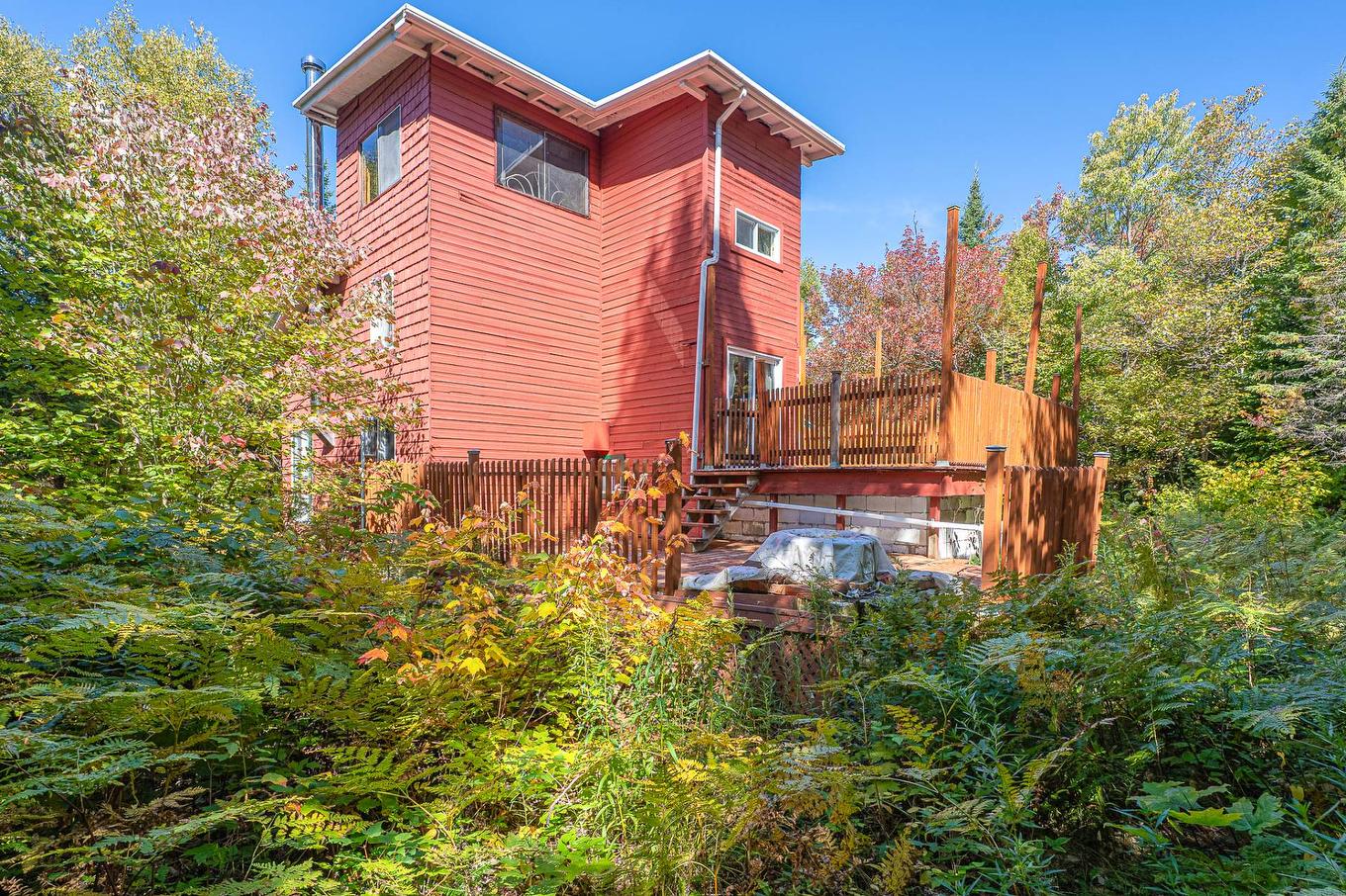 Back facade - 1996 Av. J.-C.-Cloutier, Sainte-Lucie-Des-Laurentides, QC - Outdoor