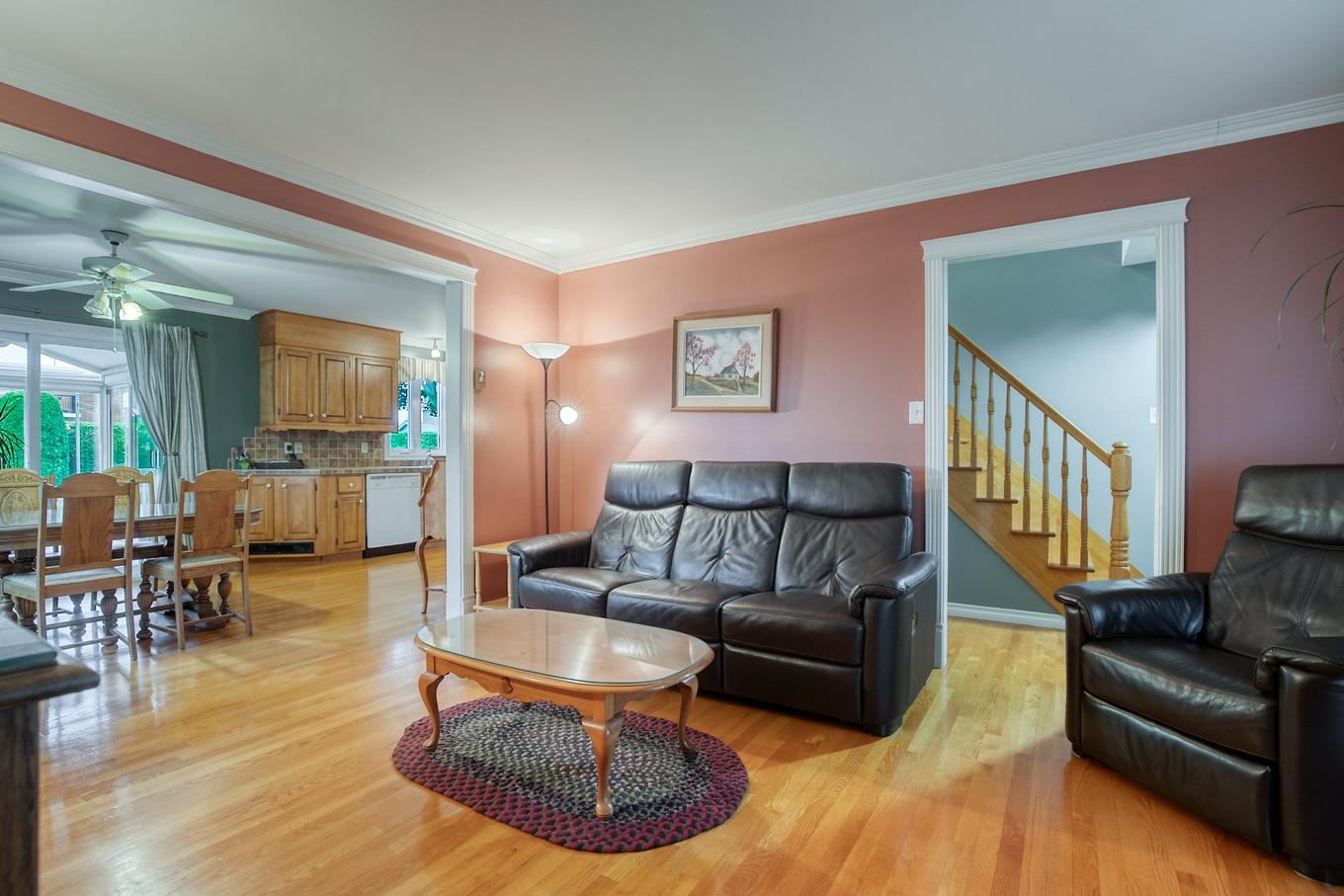 Overall view - 2955 Av. Desaulniers, Saint-Hyacinthe, QC - Indoor Photo Showing Living Room