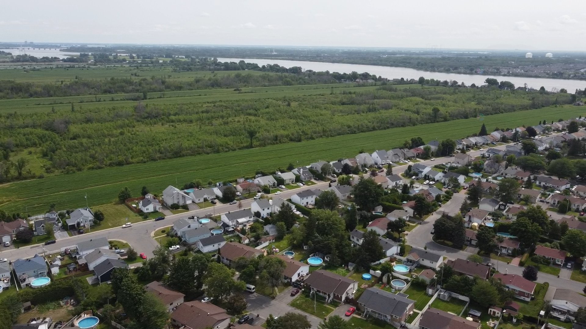 Vue d'ensemble - Boul. Lévesque E., Laval (Saint-François), QC