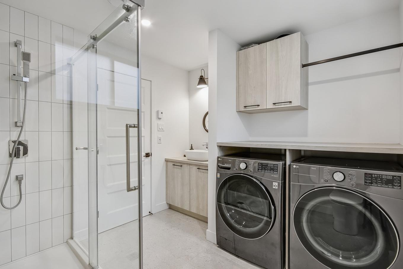 Autre - 7 Rue Germain, Saint-Jean-Sur-Richelieu, QC - Indoor Photo Showing Laundry Room