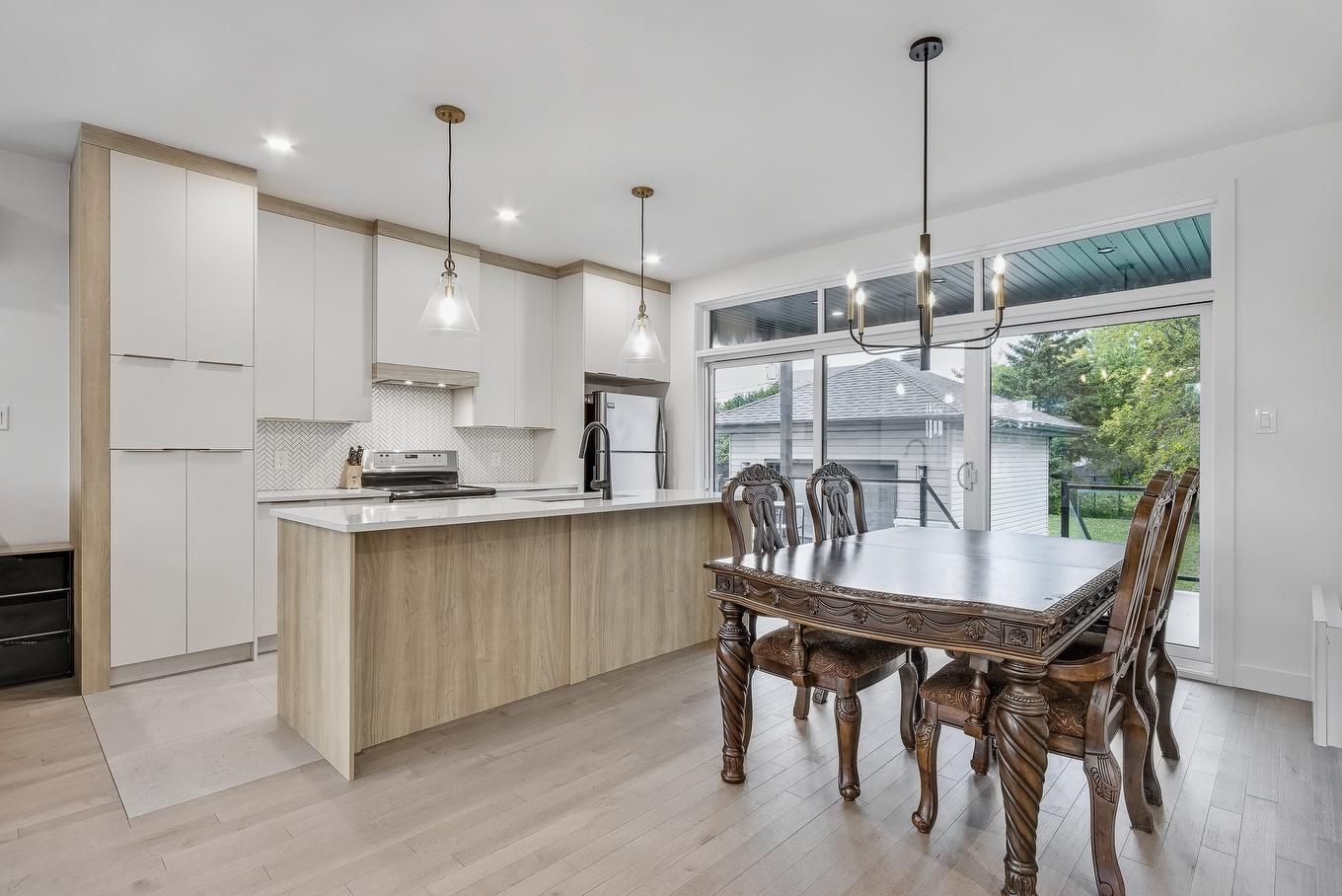 Salle à manger - 7 Rue Germain, Saint-Jean-Sur-Richelieu, QC - Indoor