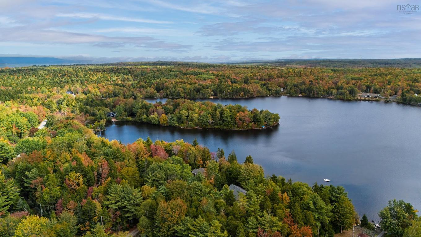 421 Lake Drive, Tupper Lake, NS