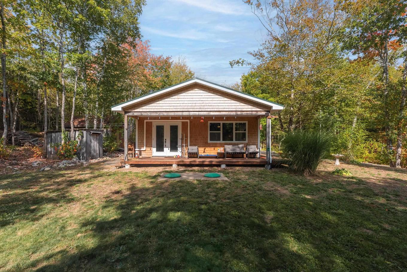 421 Lake Drive, Tupper Lake, NS