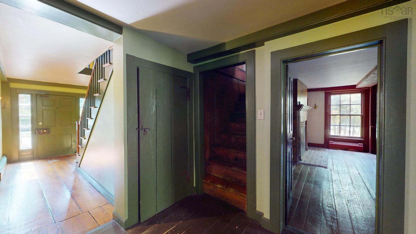 654 Main Street, Wolfville, NS