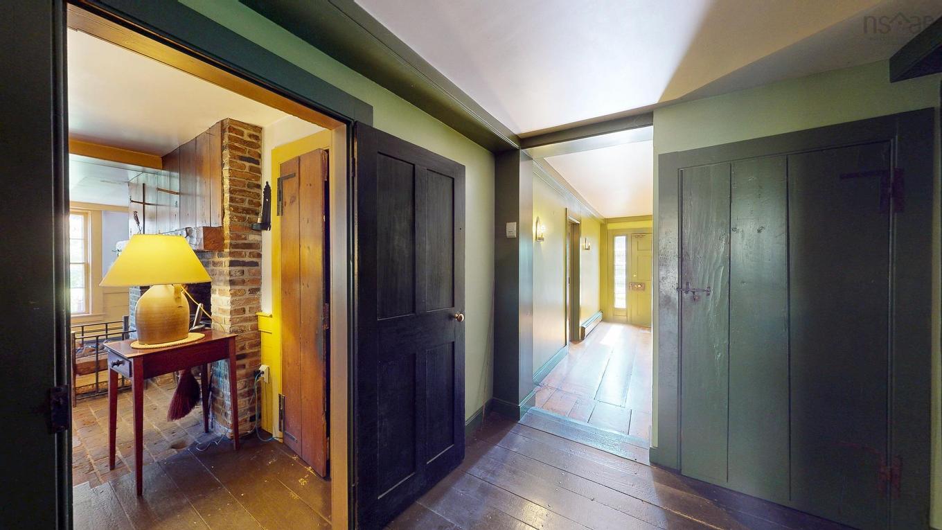 654 Main Street, Wolfville, NS