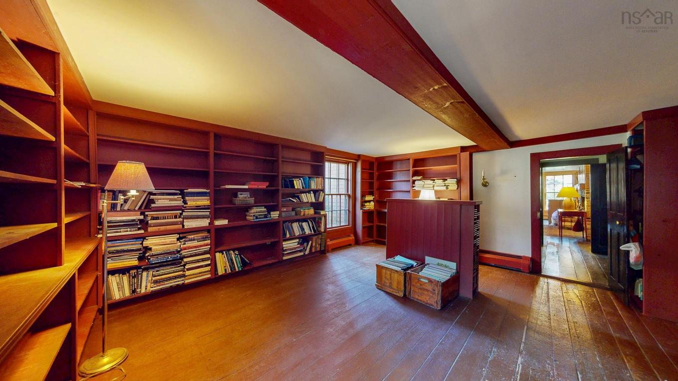 654 Main Street, Wolfville, NS