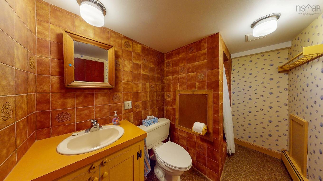 654 Main Street, Wolfville, NS