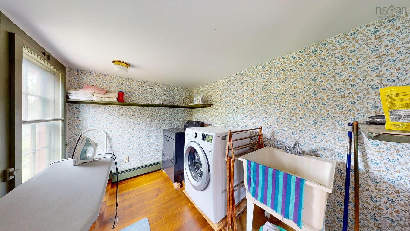 654 Main Street, Wolfville, NS