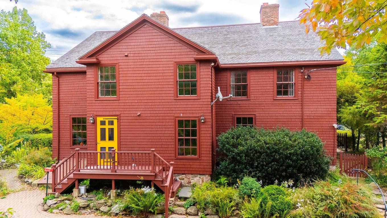 654 Main Street, Wolfville, NS