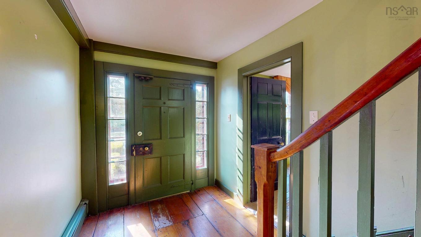 654 Main Street, Wolfville, NS