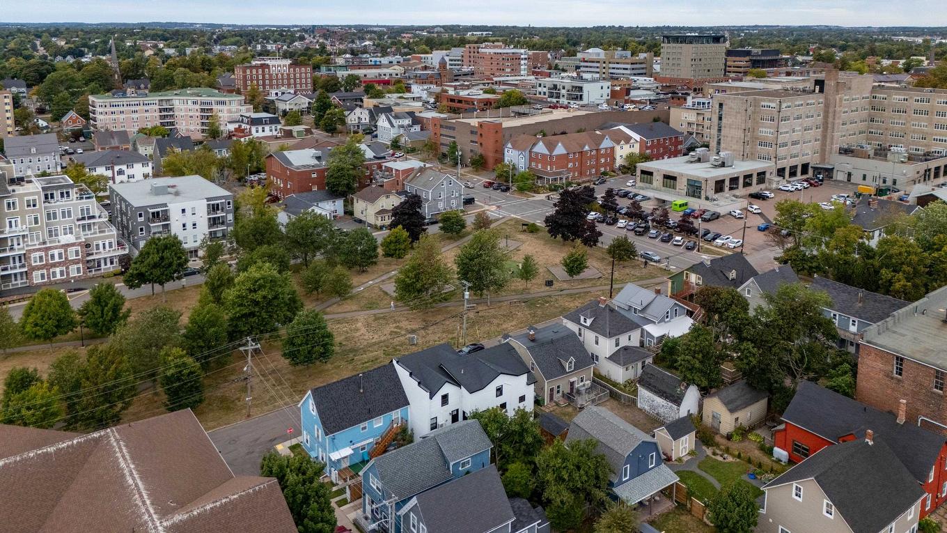 102 52 Sydney Street, Charlottetown, PE