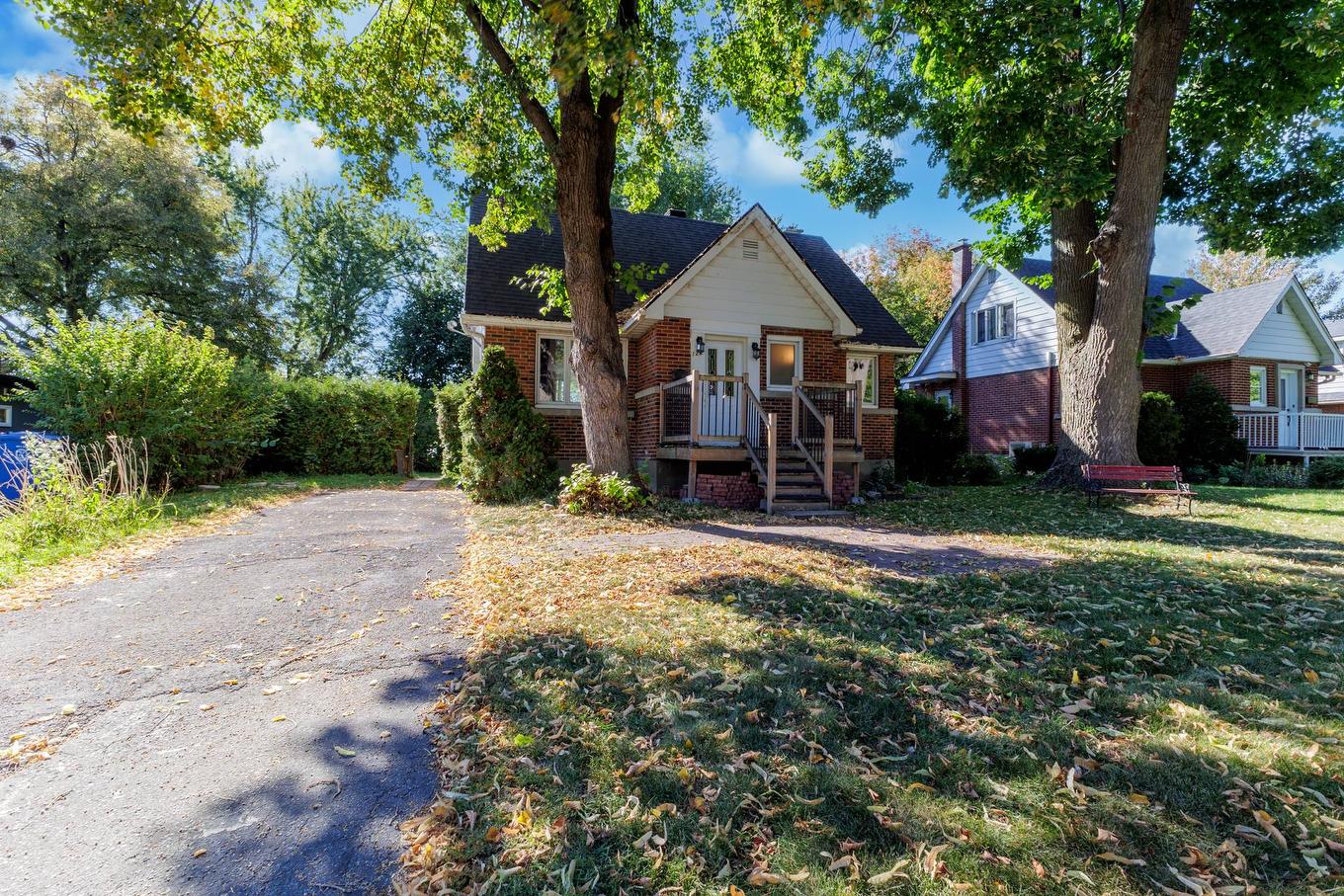 Exterior - 122 Av. Windcrest, Pointe-Claire, QC - Outdoor