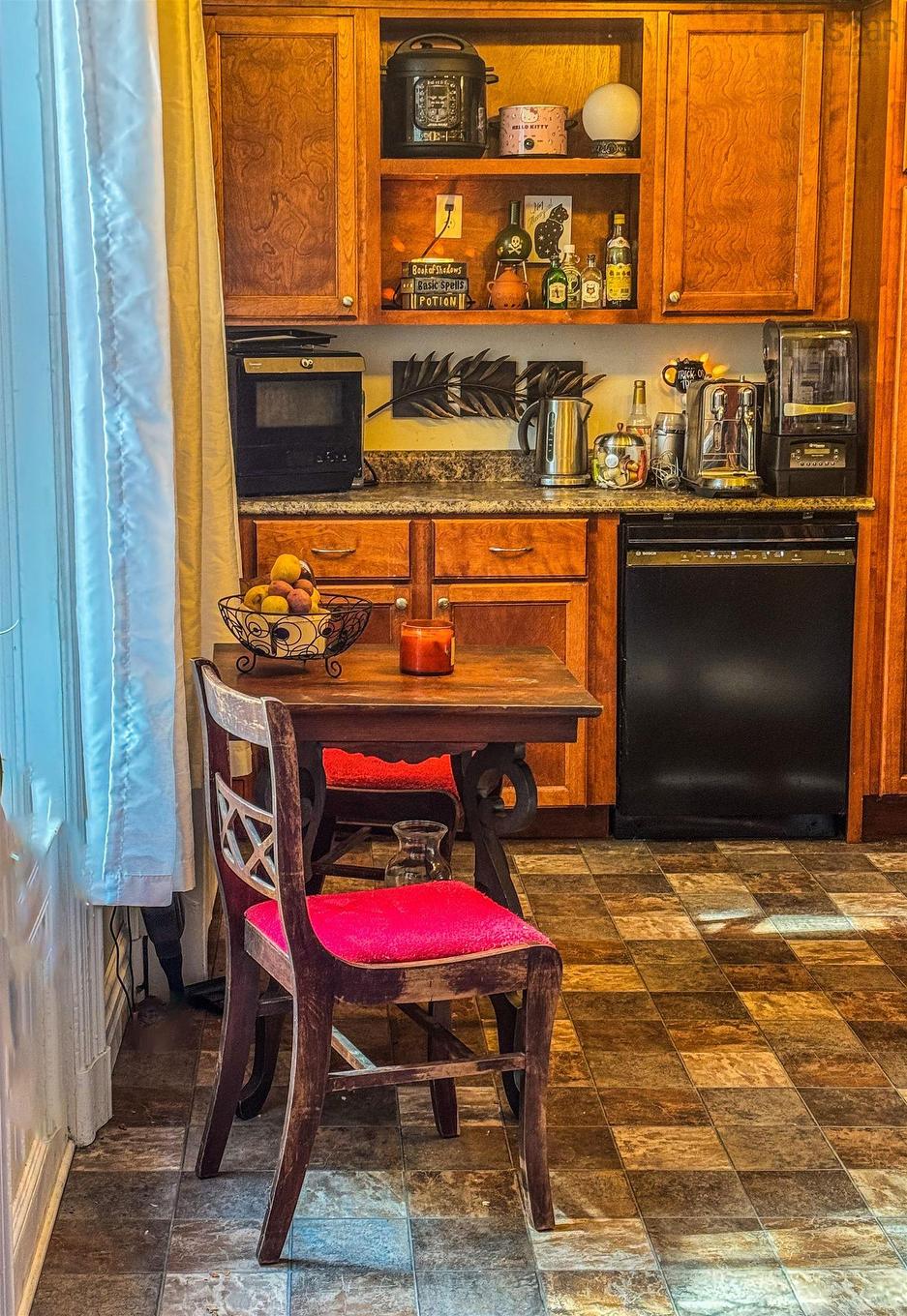 75 Denoon Street, Pictou, NS