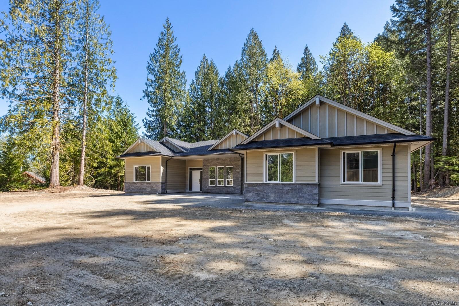 1054 Fern Ridge Dr, Mill Bay, BC