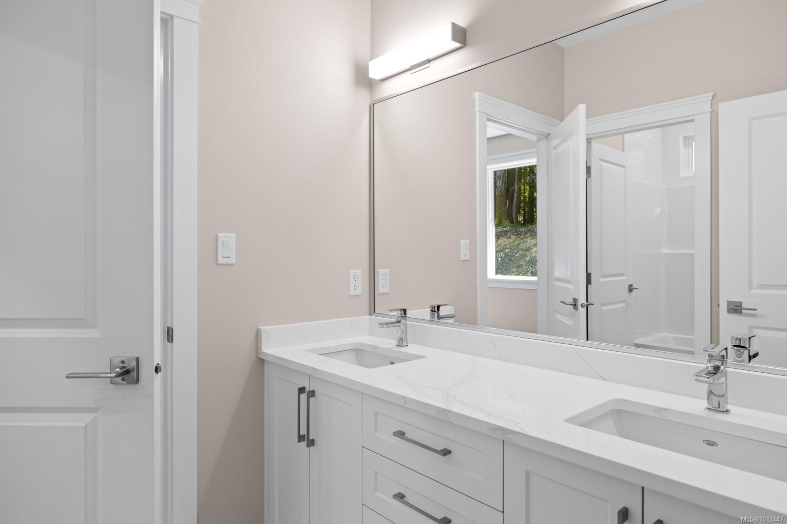 1054 Fern Ridge Dr, Mill Bay, BC