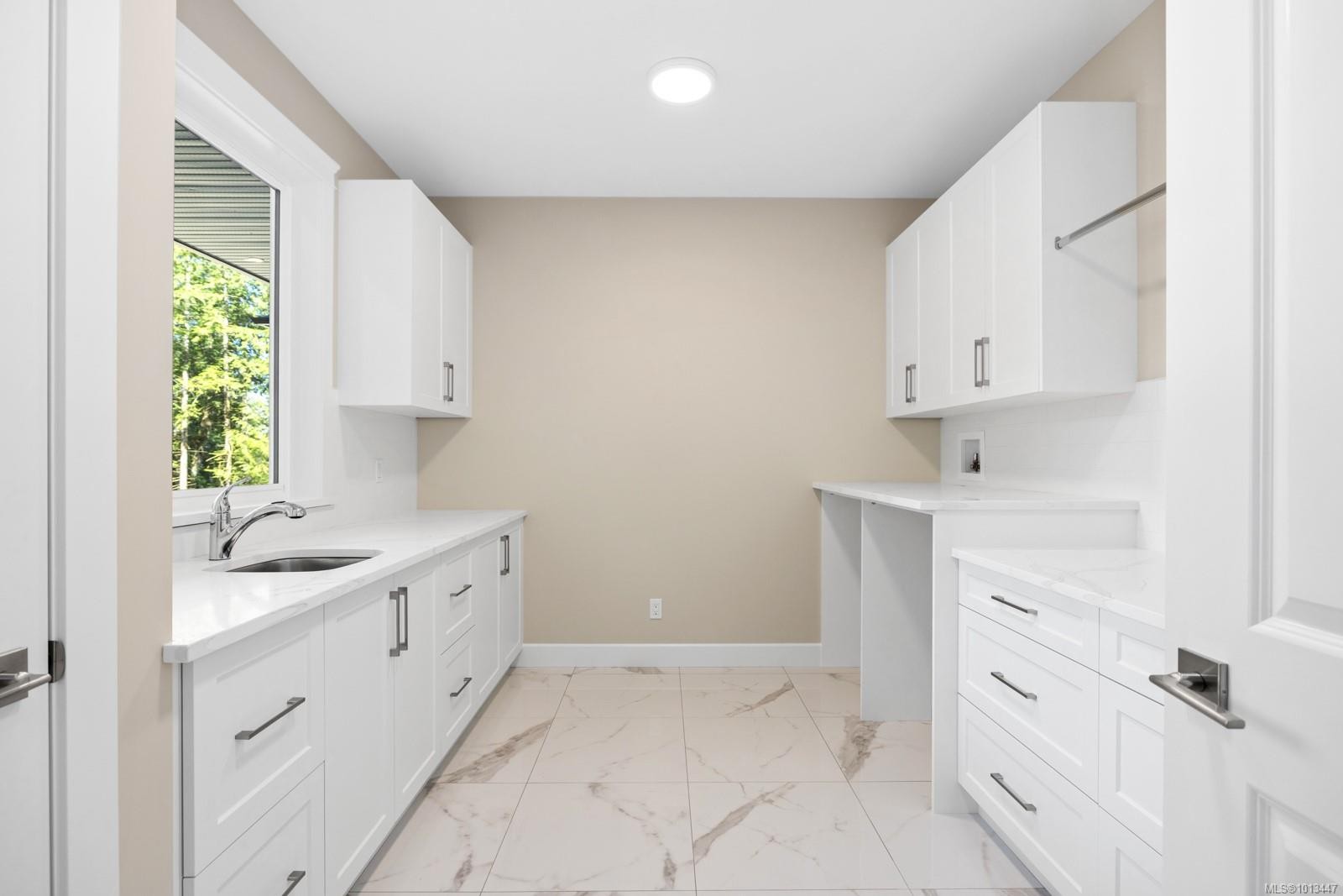 1054 Fern Ridge Dr, Mill Bay, BC