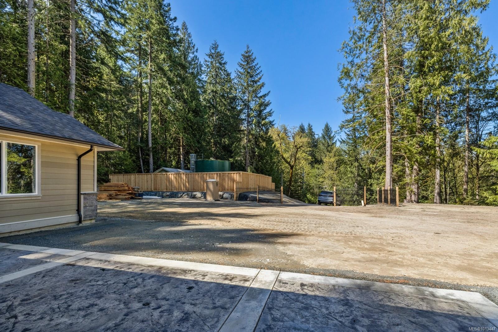 1054 Fern Ridge Dr, Mill Bay, BC