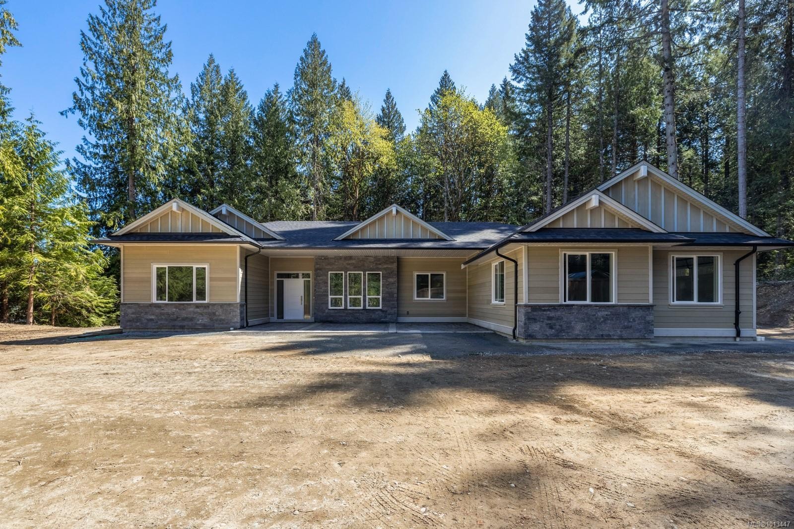 1054 Fern Ridge Dr, Mill Bay, BC