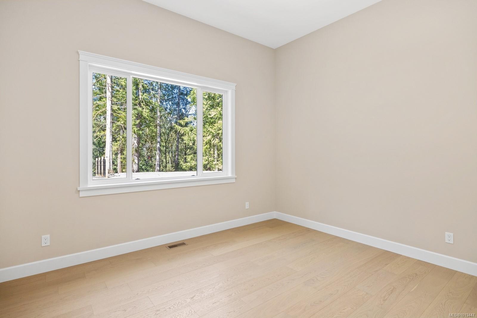 1054 Fern Ridge Dr, Mill Bay, BC