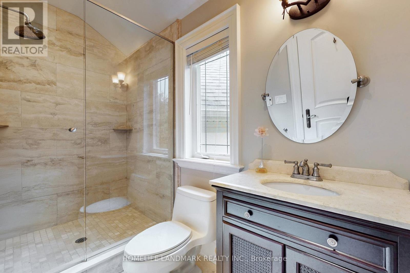 205 Tilford Road, Oakville, ON - Indoor Photo Showing Bathroom