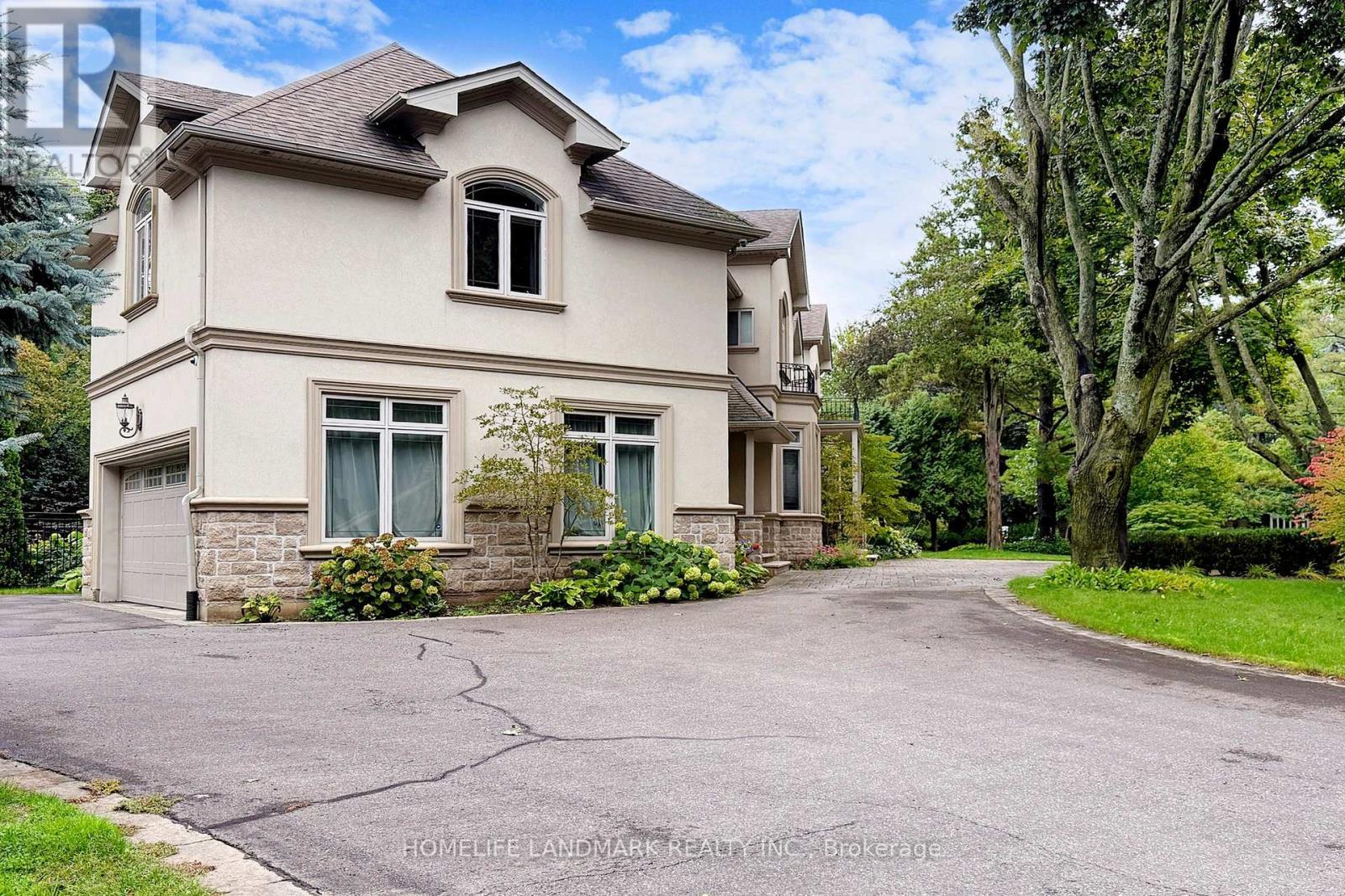 205 Tilford Road, Oakville, ON - Outdoor With Facade