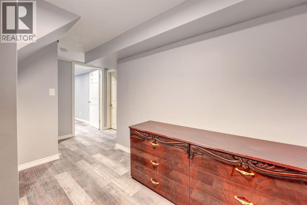 812 Lanark Crescent, Sarnia, ON - Indoor Photo Showing Other Room